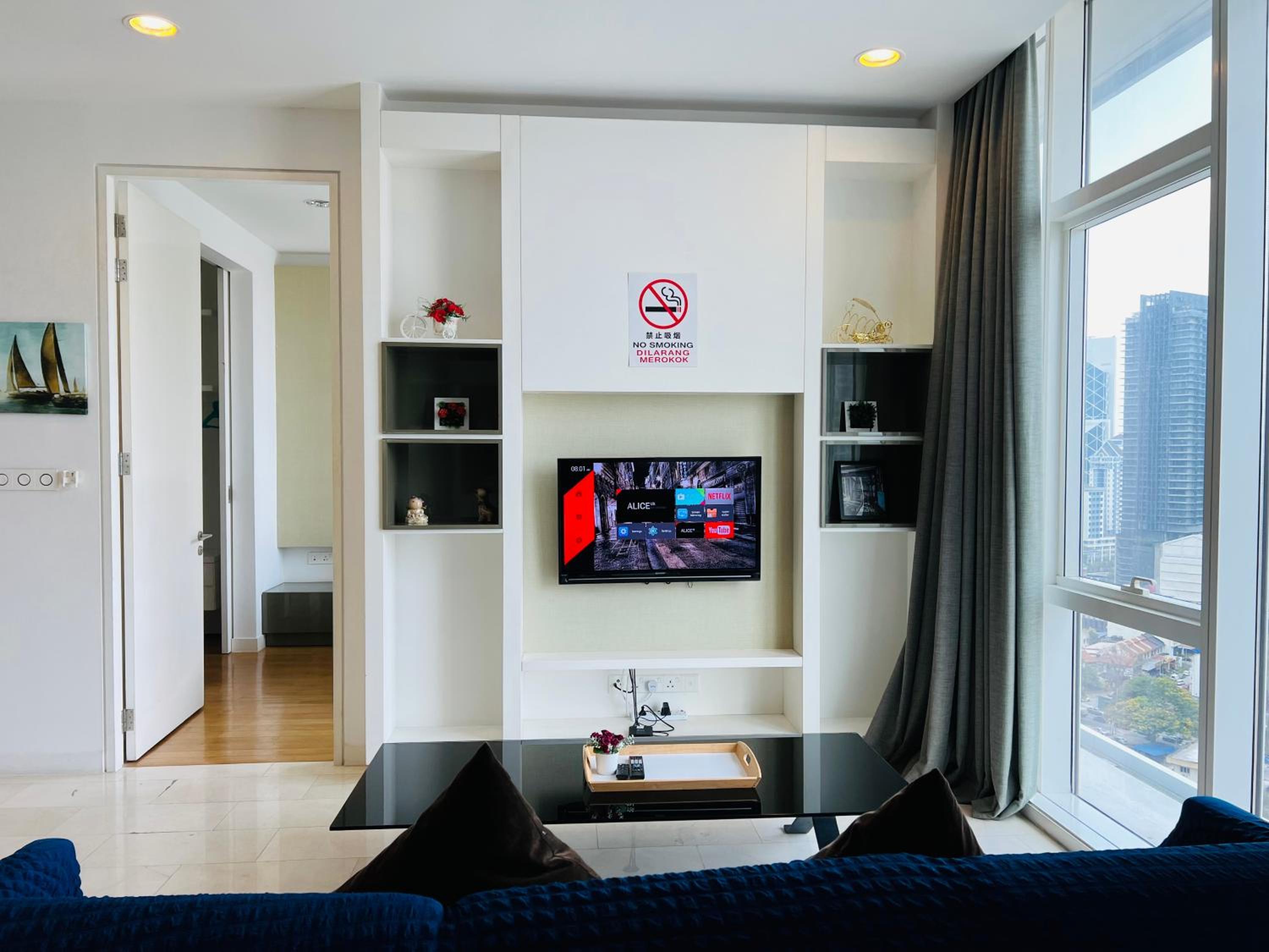 Faced Suites by Penguinhome