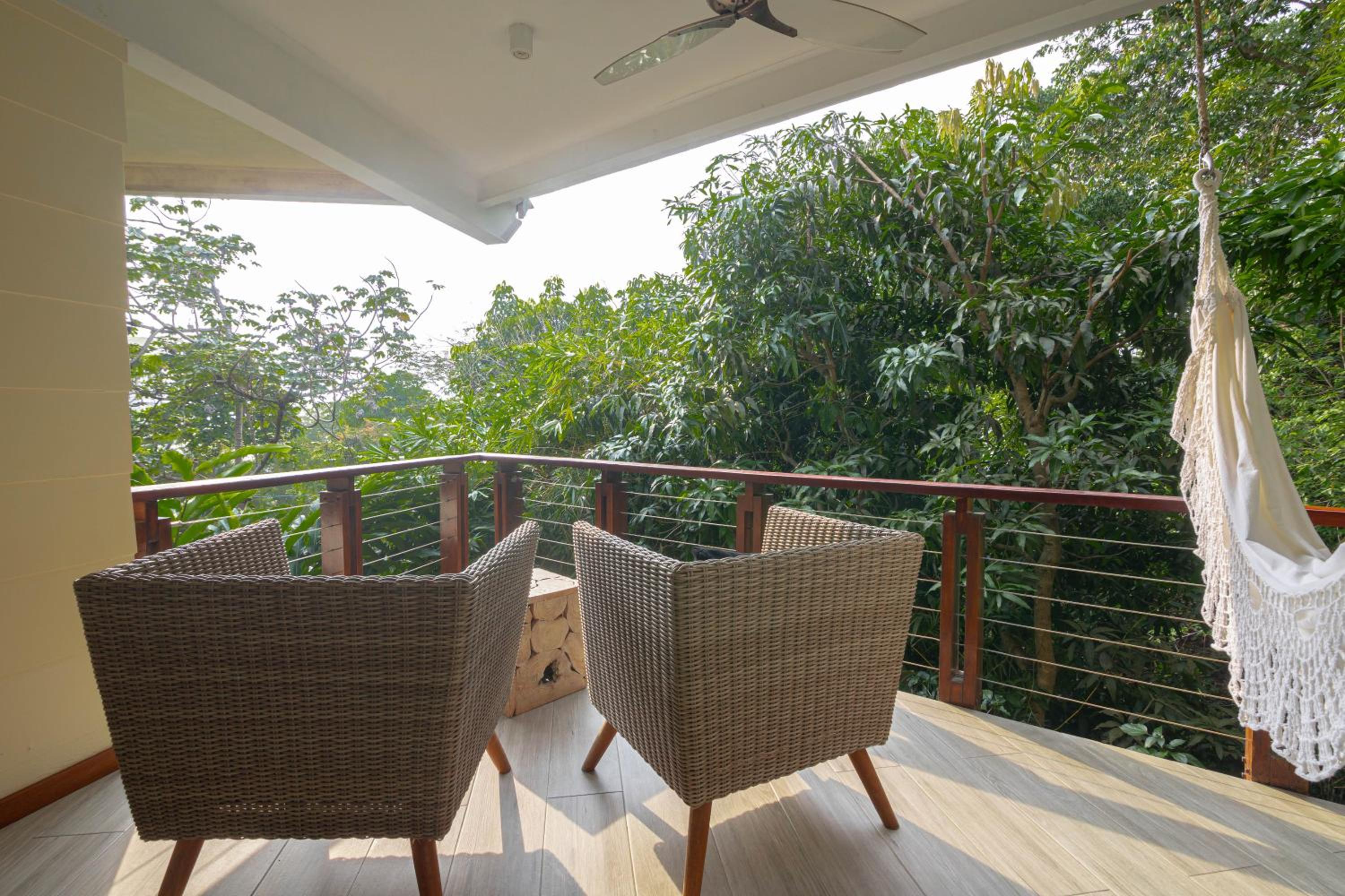 Tulemar Resort
