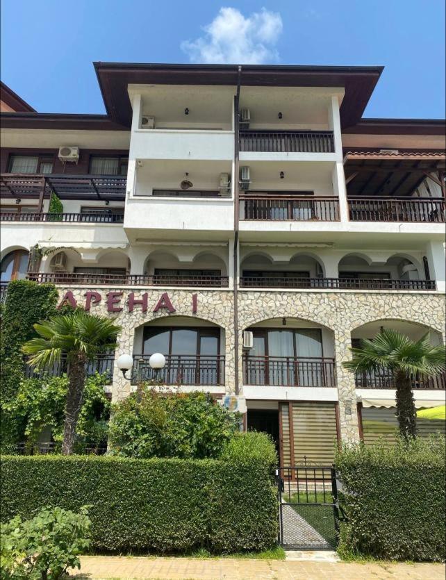 Arena apartmen