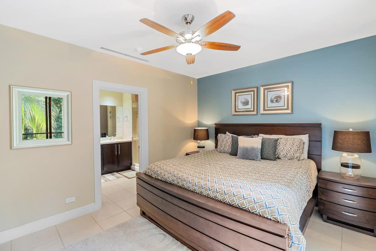 Luxe 3-BD Condo on 2nd Floor Above Pool