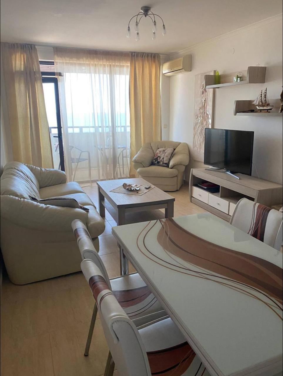 Arena apartmen