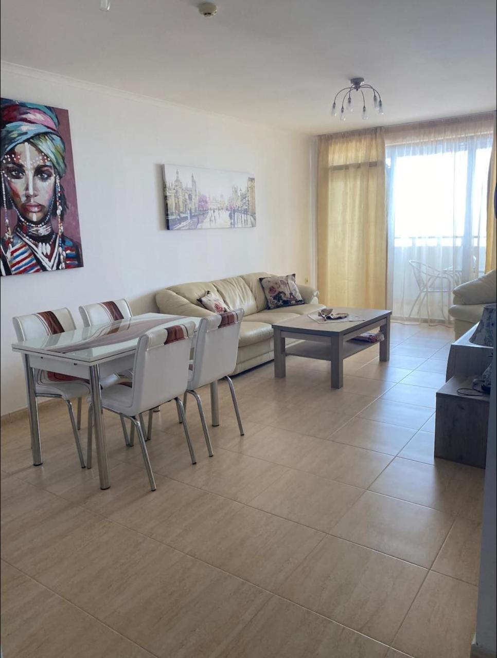 Arena apartmen