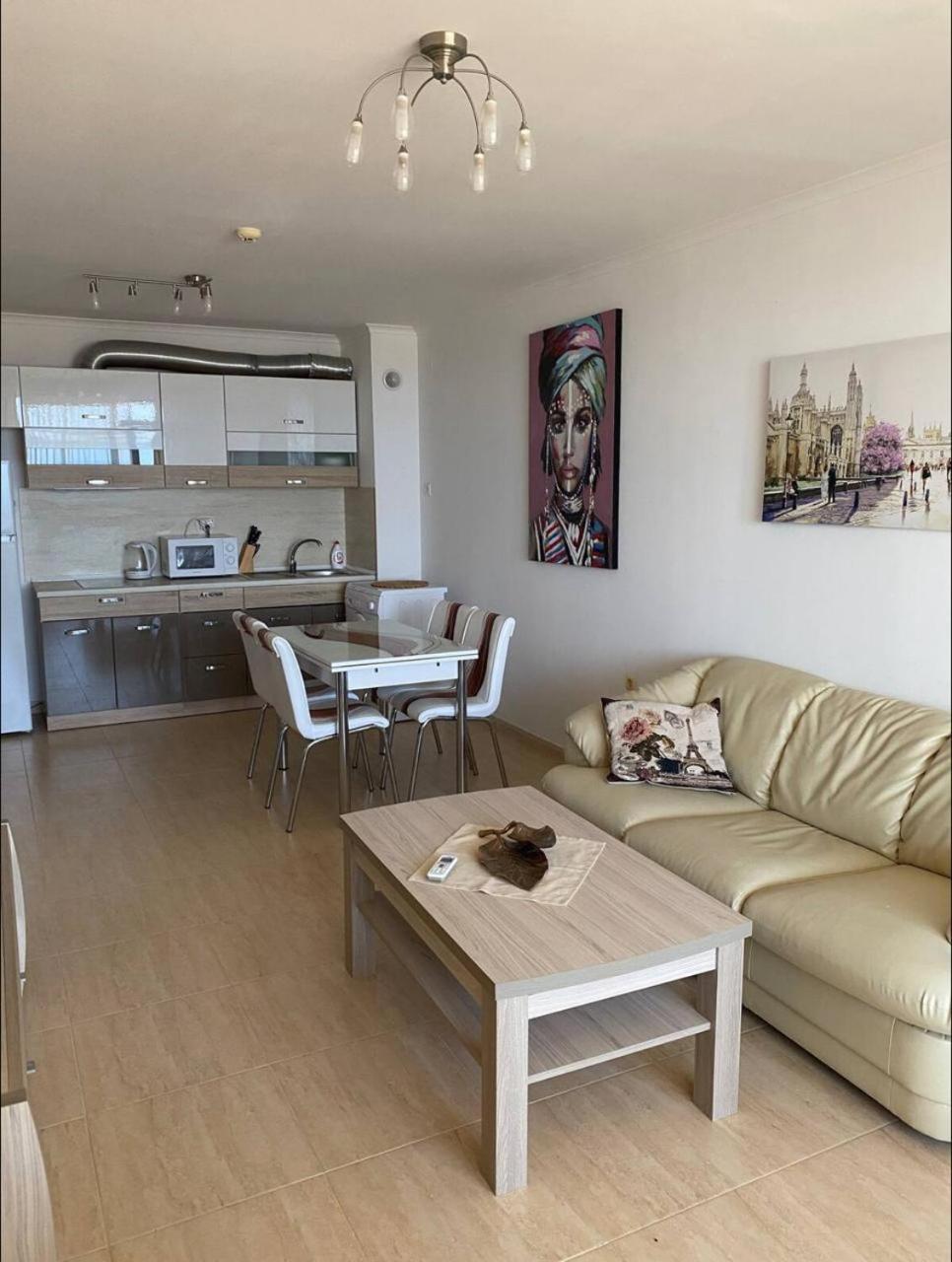 Arena apartmen