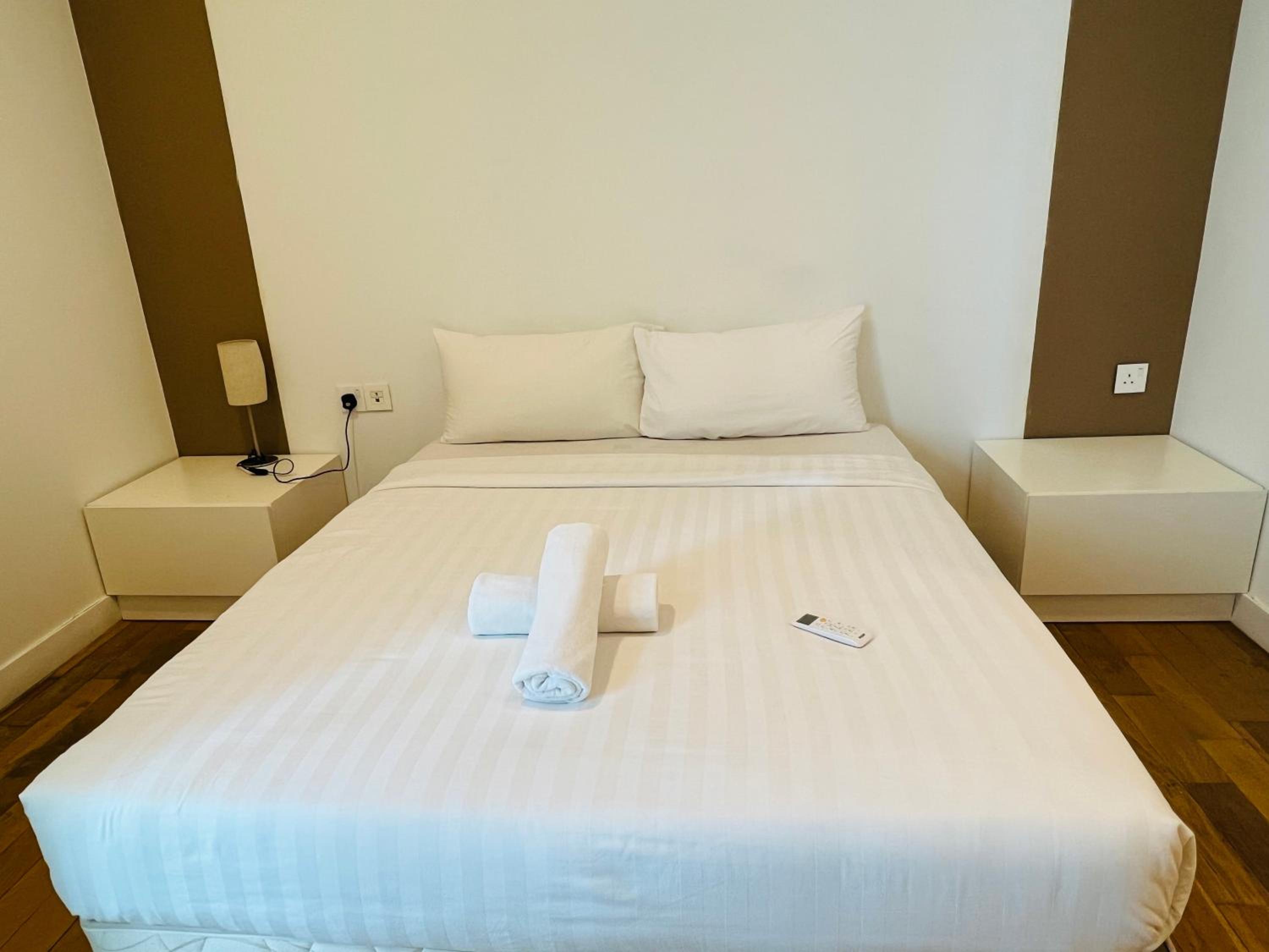 Faced Suites by Penguinhome