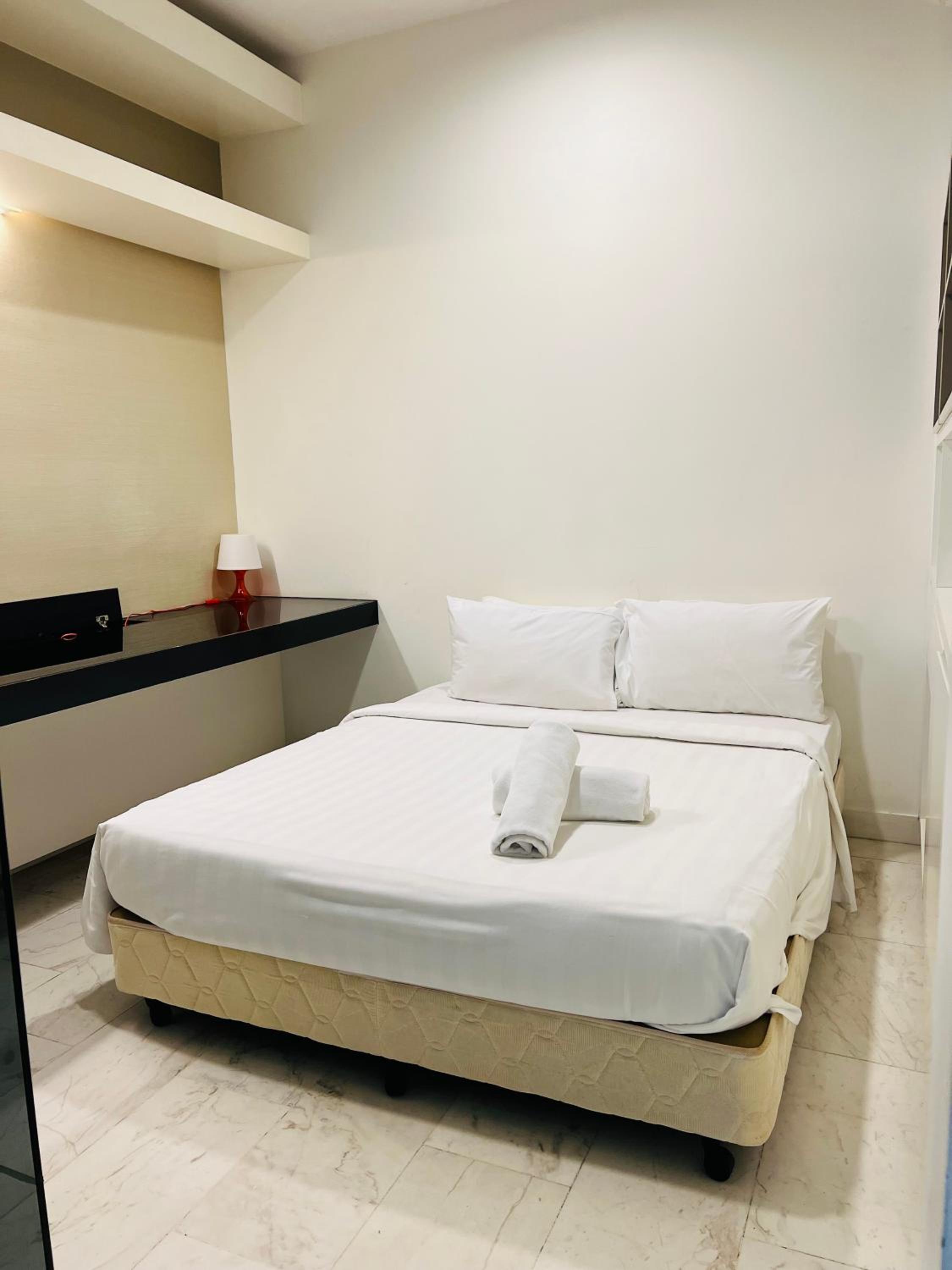 Faced Suites by Penguinhome