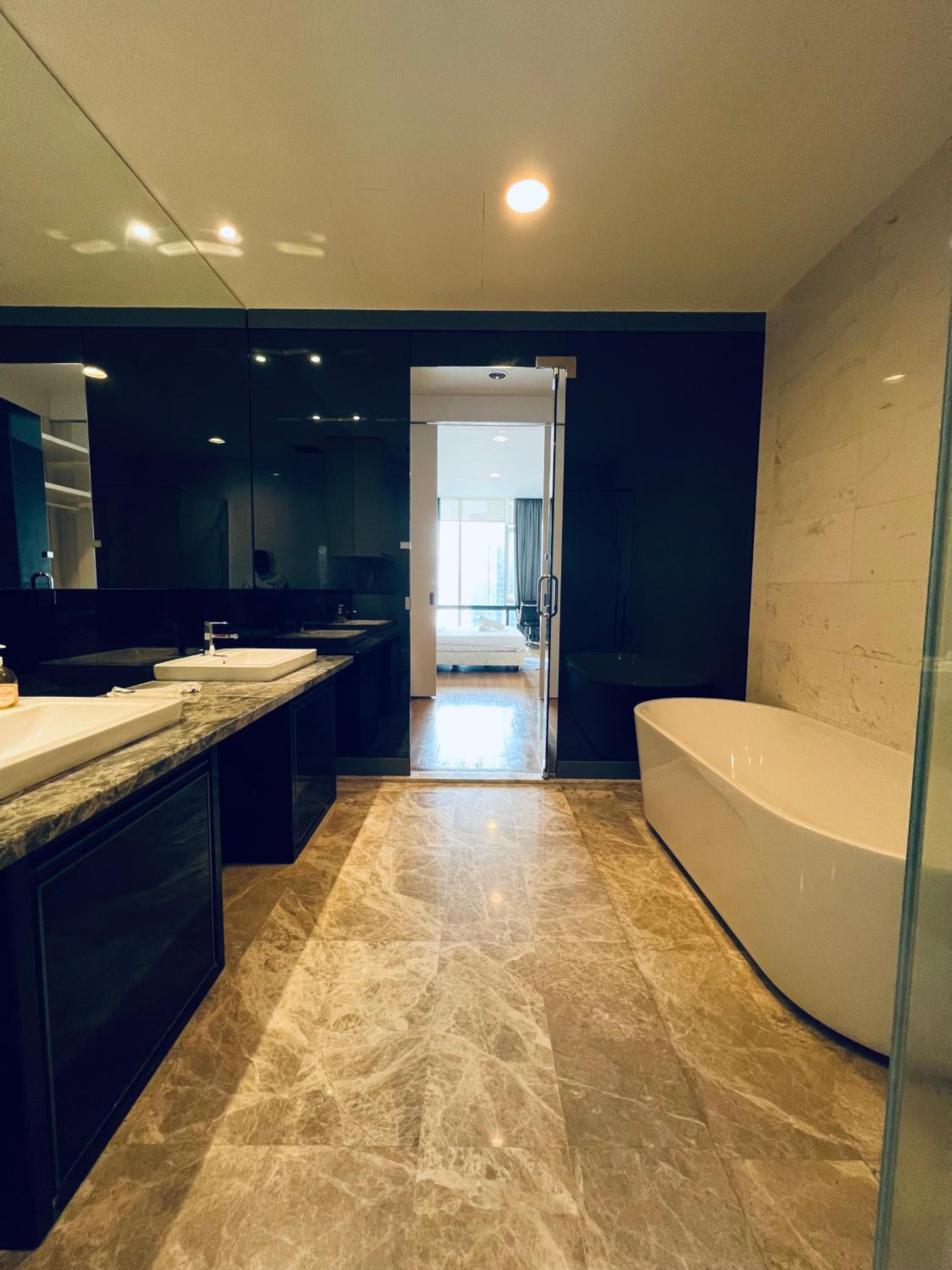 Faced Suites by Penguinhome