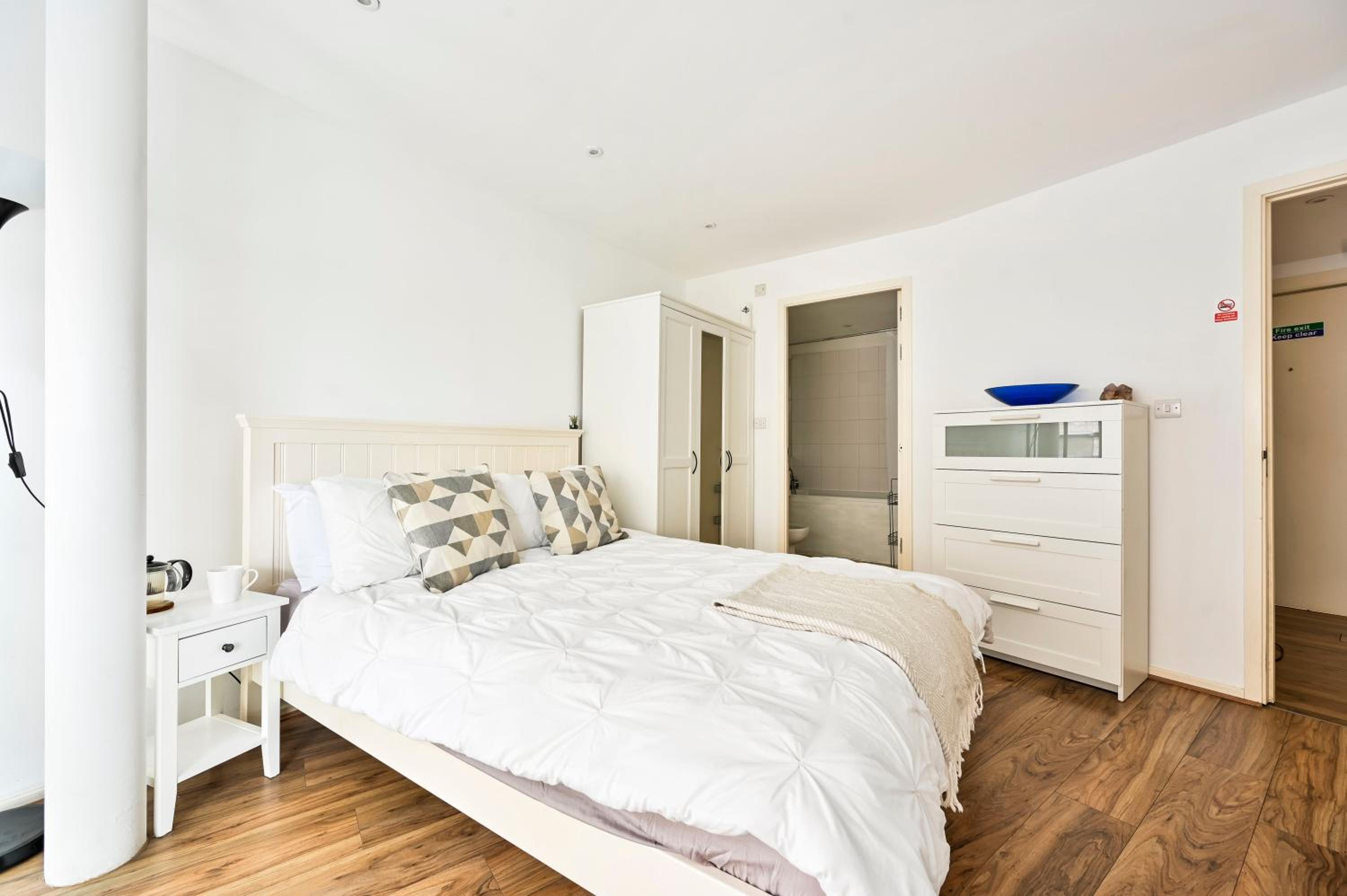 That Cosy Stay -Modern Rooftop Retreat 2-Bedroom Apartment in Stratford with Stunning Views E15