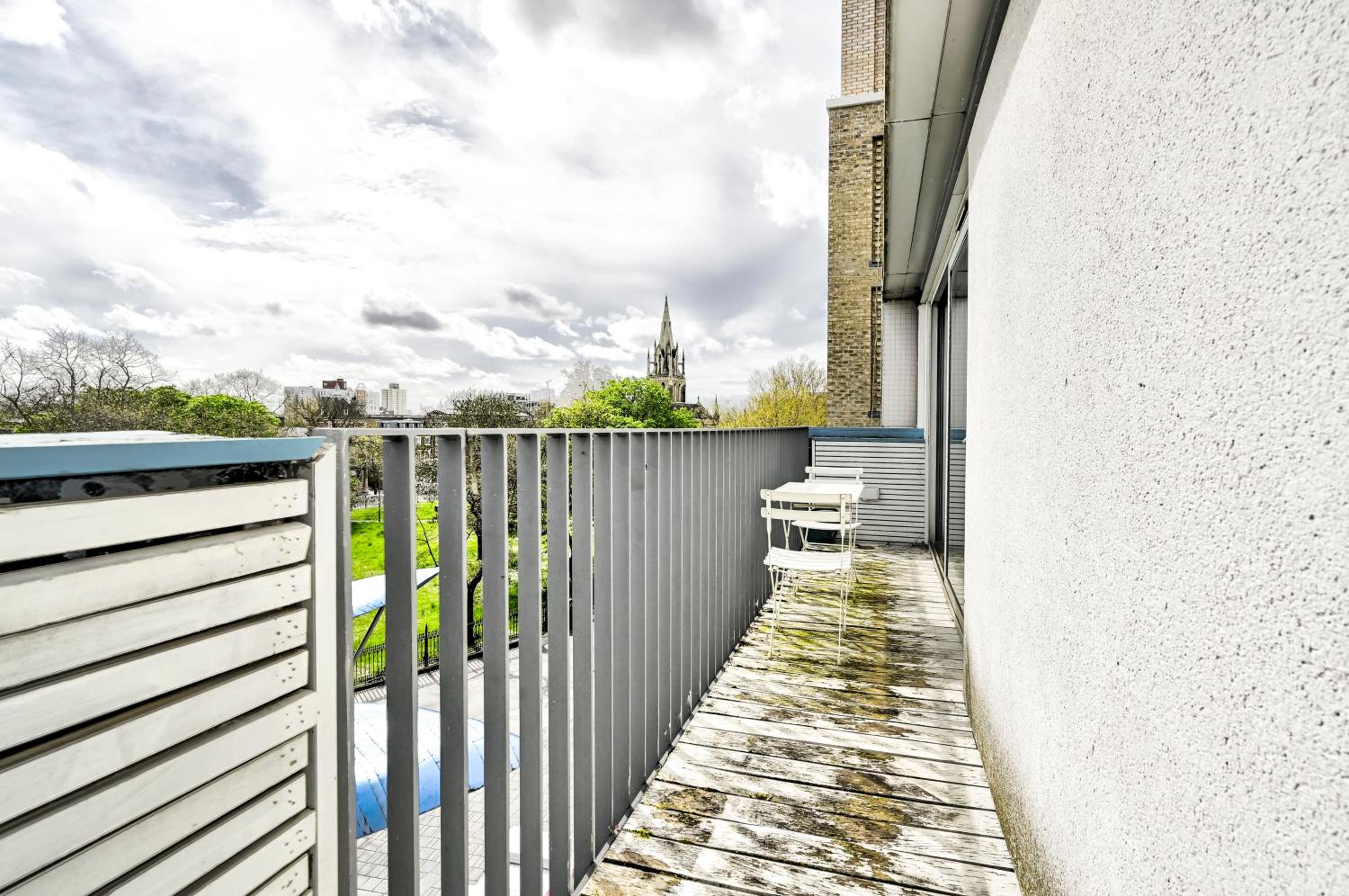 That Cosy Stay -Modern Rooftop Retreat 2-Bedroom Apartment in Stratford with Stunning Views E15