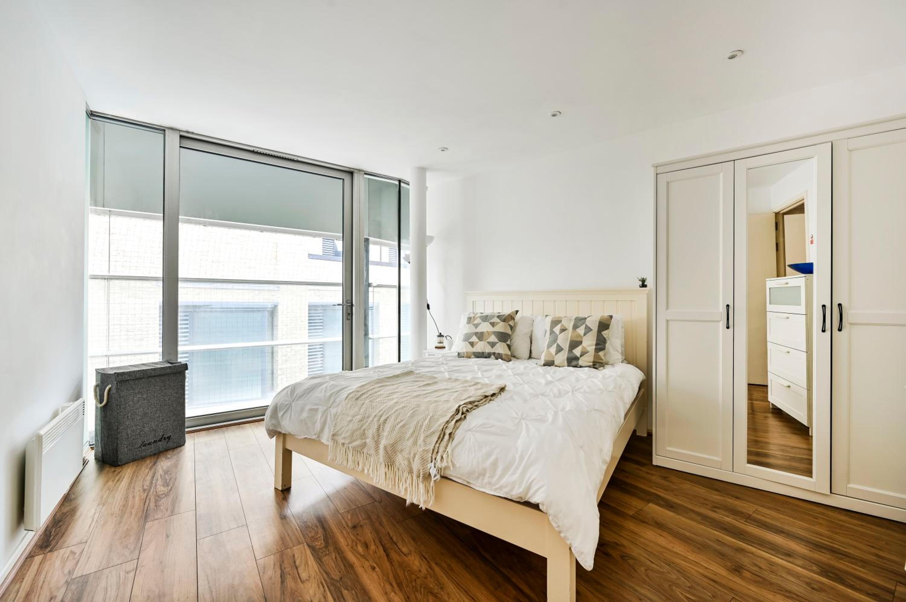 That Cosy Stay -Modern Rooftop Retreat 2-Bedroom Apartment in Stratford with Stunning Views E15