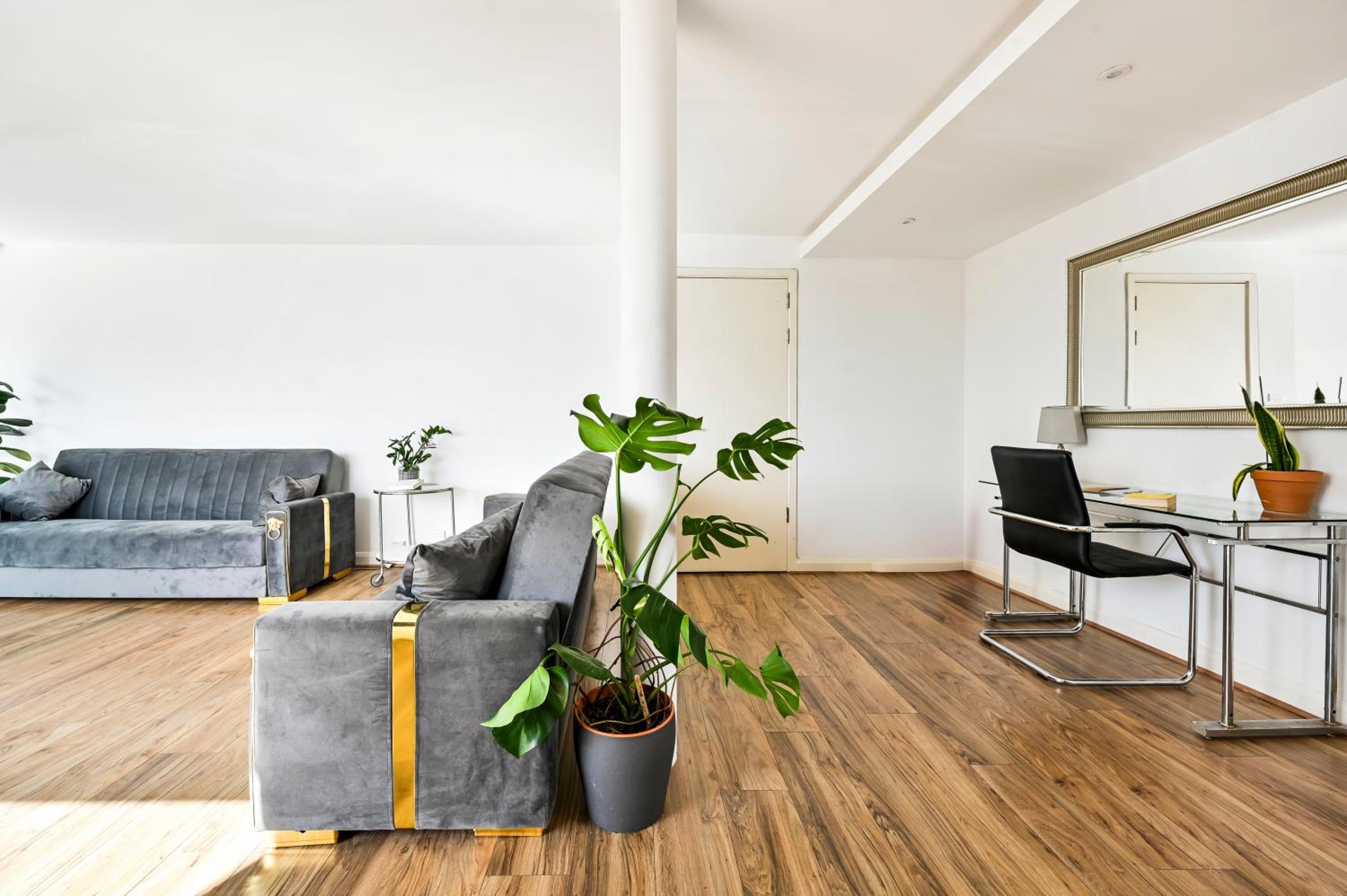 That Cosy Stay -Modern Rooftop Retreat 2-Bedroom Apartment in Stratford with Stunning Views E15