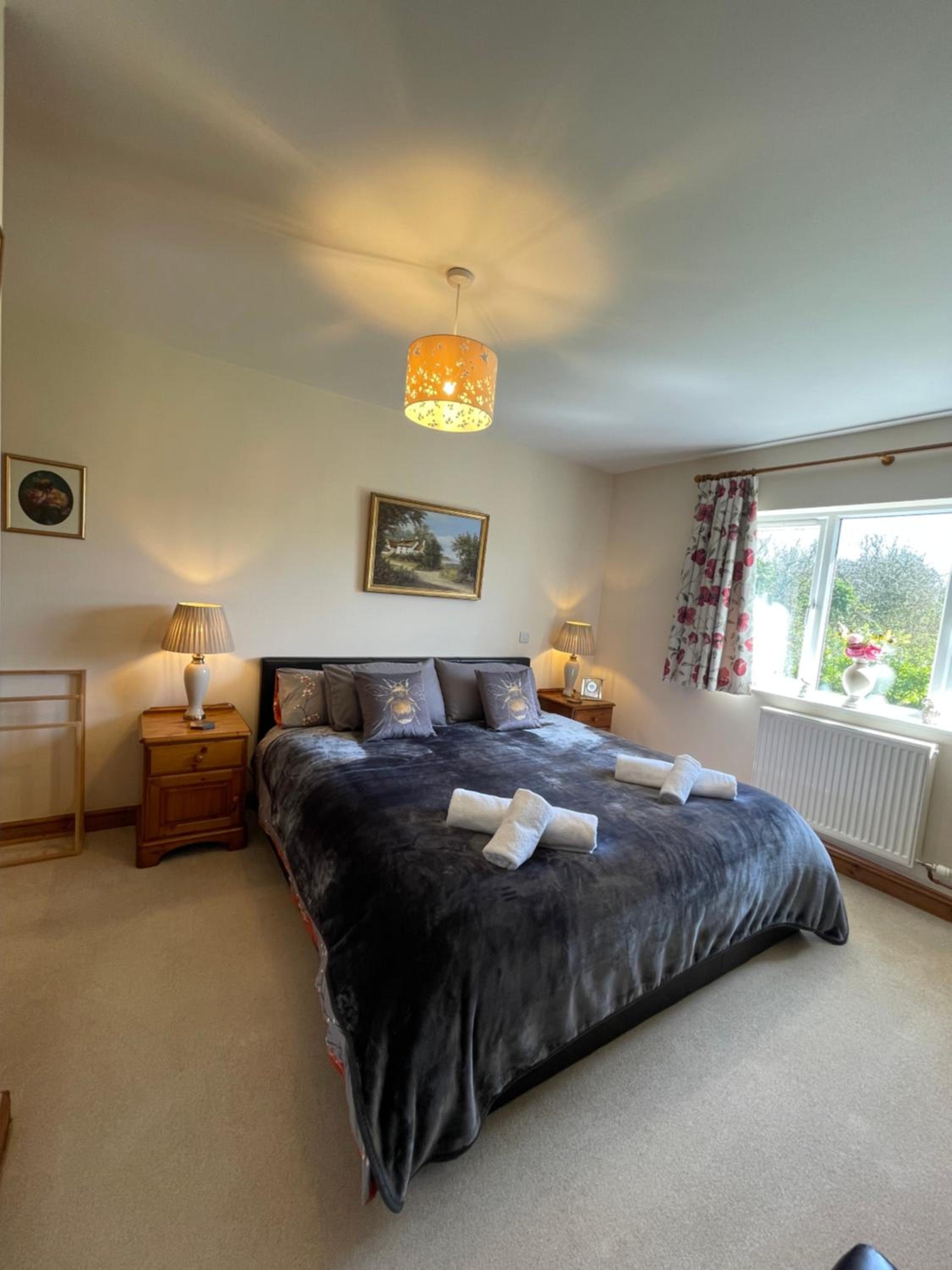 Honeycomb Cottage - a quiet, charming, cosy retreat in the countryside only 2 miles from one of Cornwall's best beaches view 5