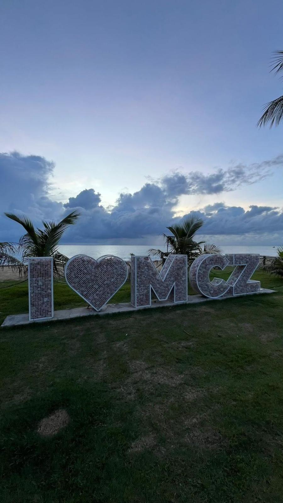 AP da dona Lalyta - com vista do mar - em Maceio-AL