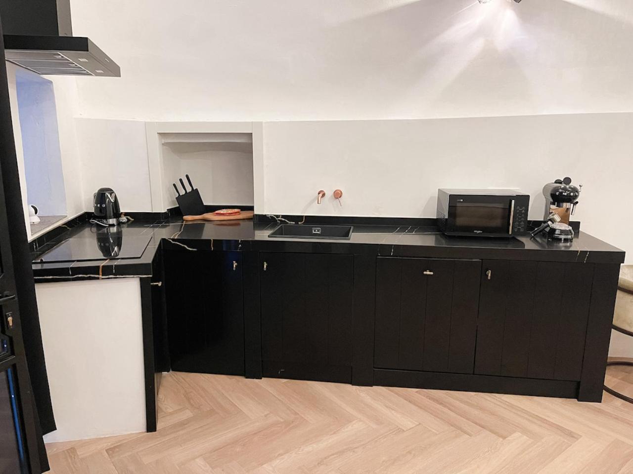 Luxury apartments in medieval Ventimiglia Alta close to the beach photo 5
