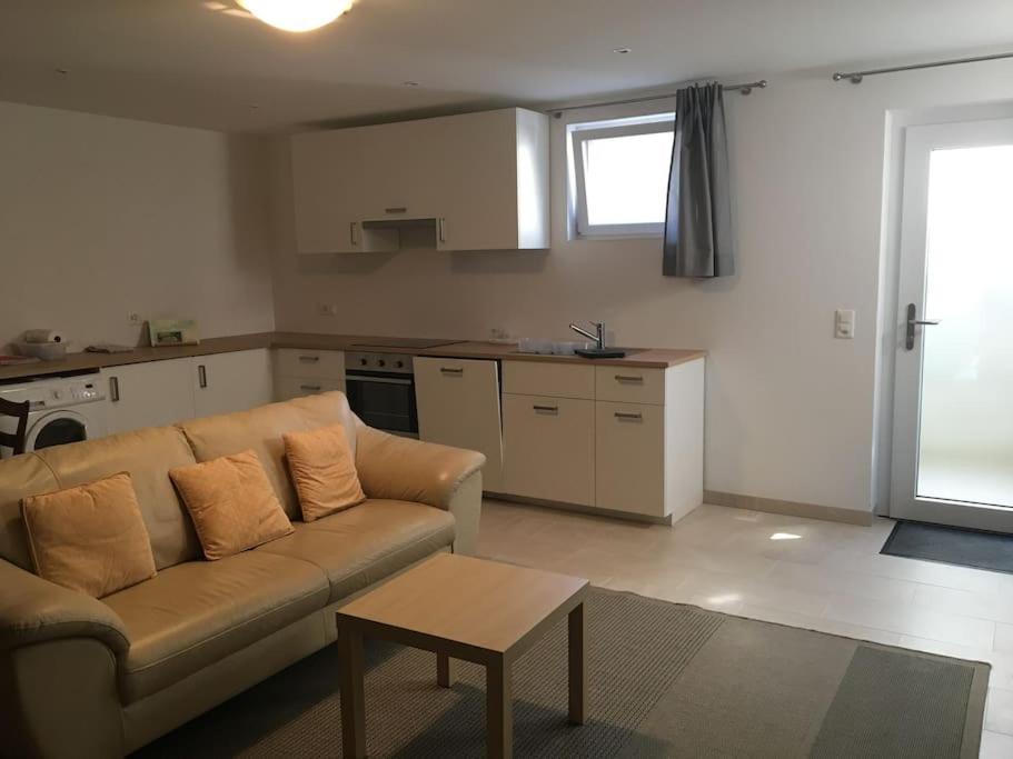 Modern apartment easy commute, Geneva & Nyon 75m2