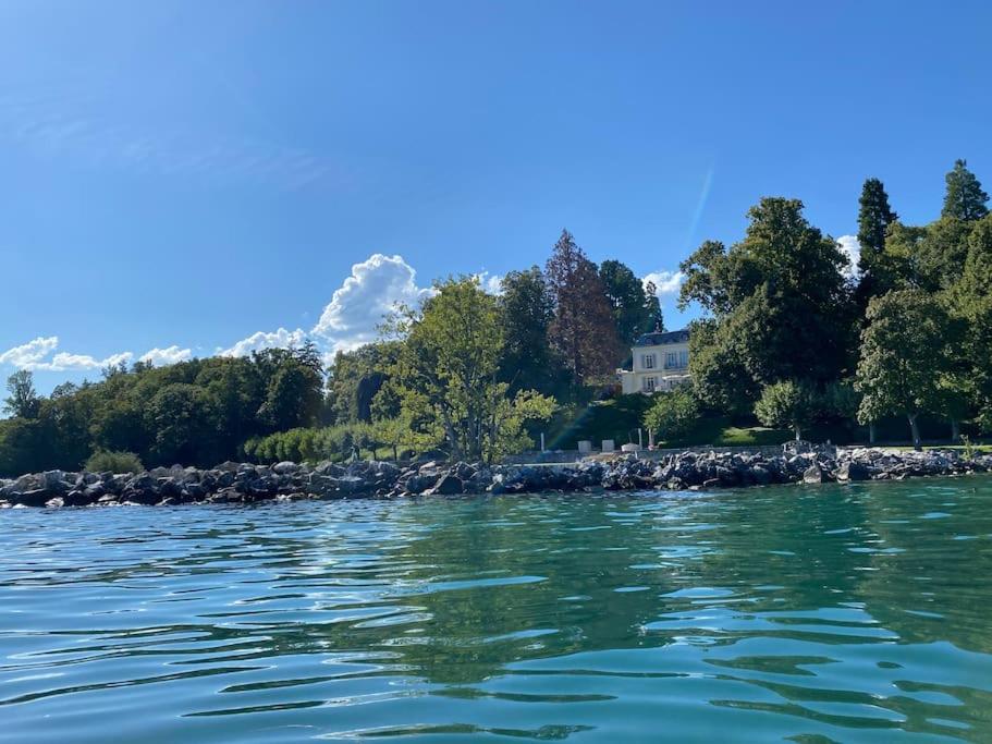 Modern apartment easy commute, Geneva & Nyon 75m2