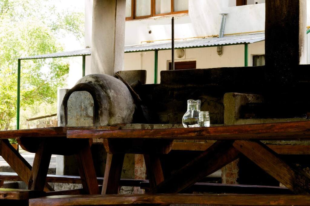 HOSTERÍA ARROYO CRISTAL