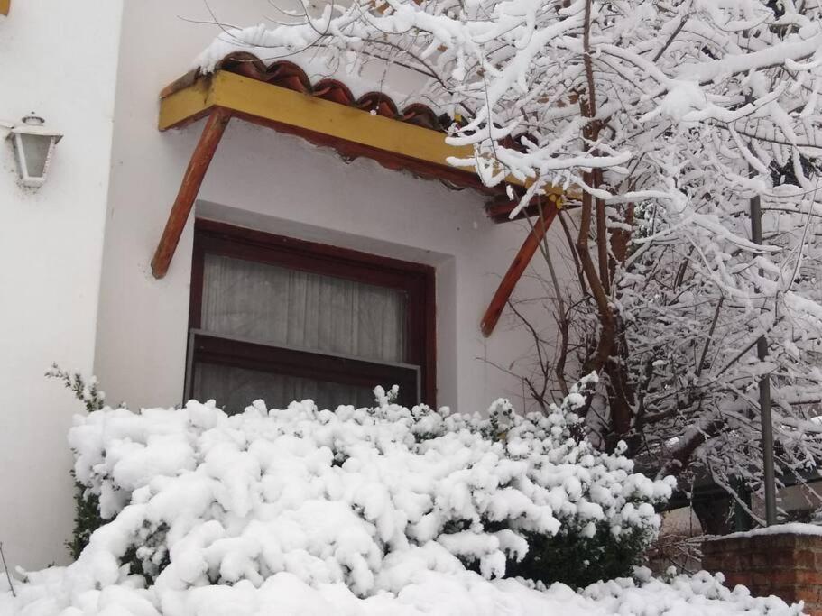 HOSTERÍA ARROYO CRISTAL