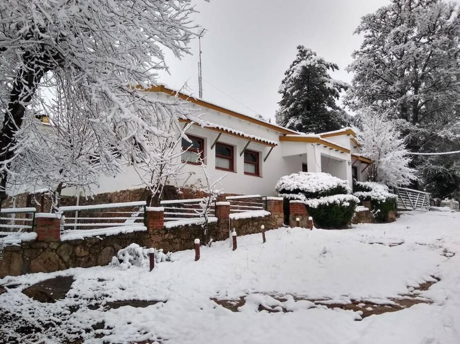 HOSTERÍA ARROYO CRISTAL