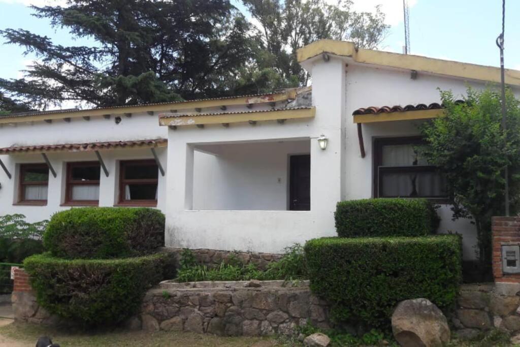 HOSTERÍA ARROYO CRISTAL
