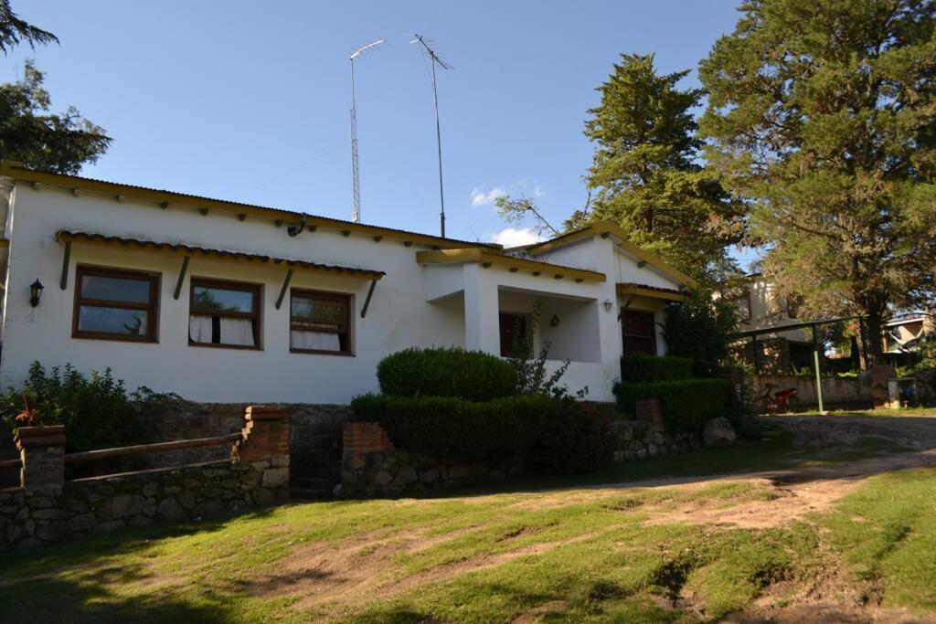 HOSTERÍA ARROYO CRISTAL