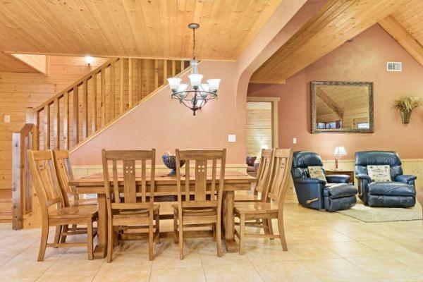 Thunderbird Lodge - Property Image 26