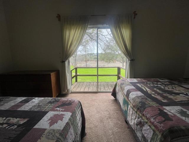 Thunderbird Lodge - Property Image 11