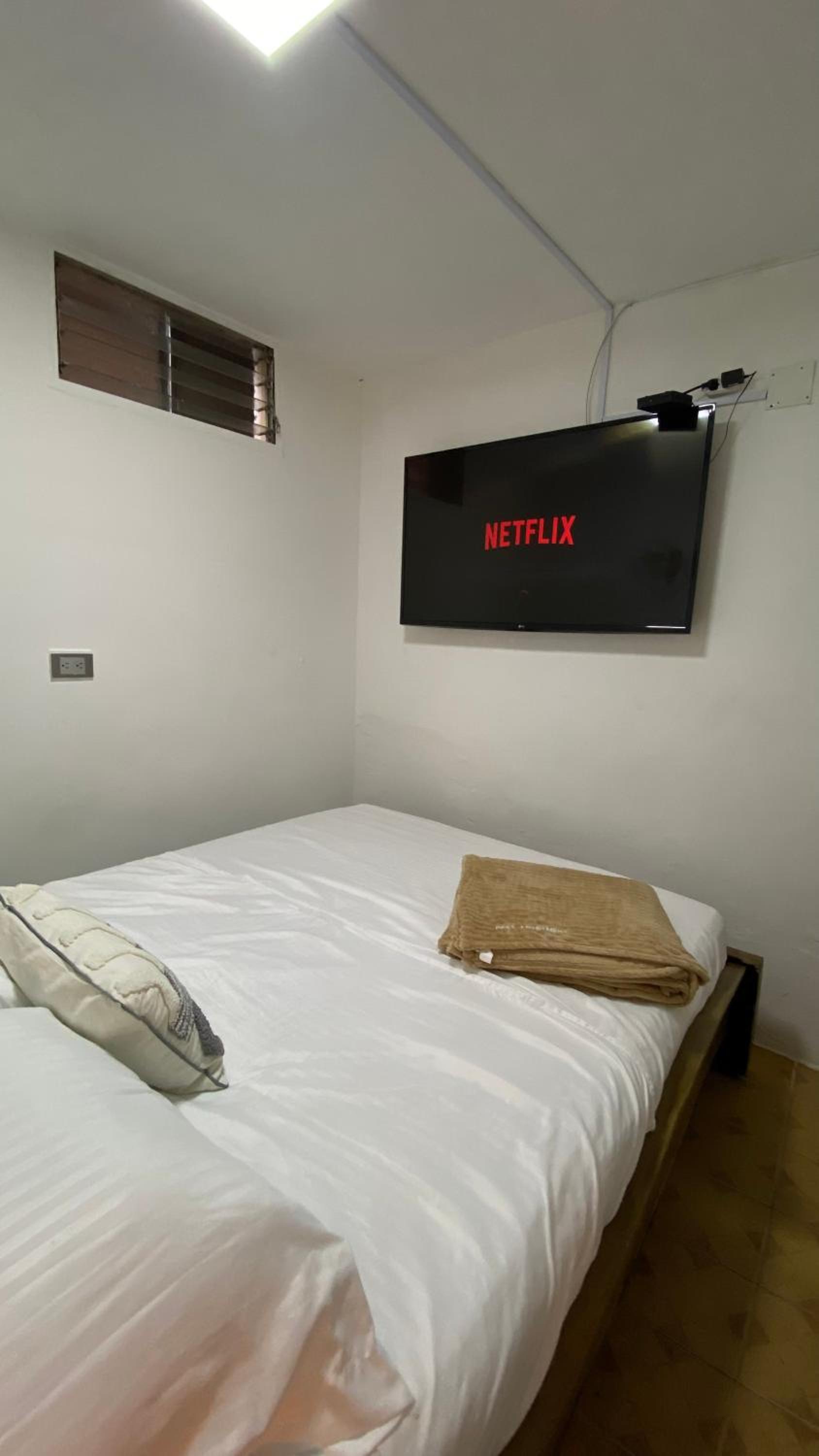 REST APARTMENT IN THE POBLADO