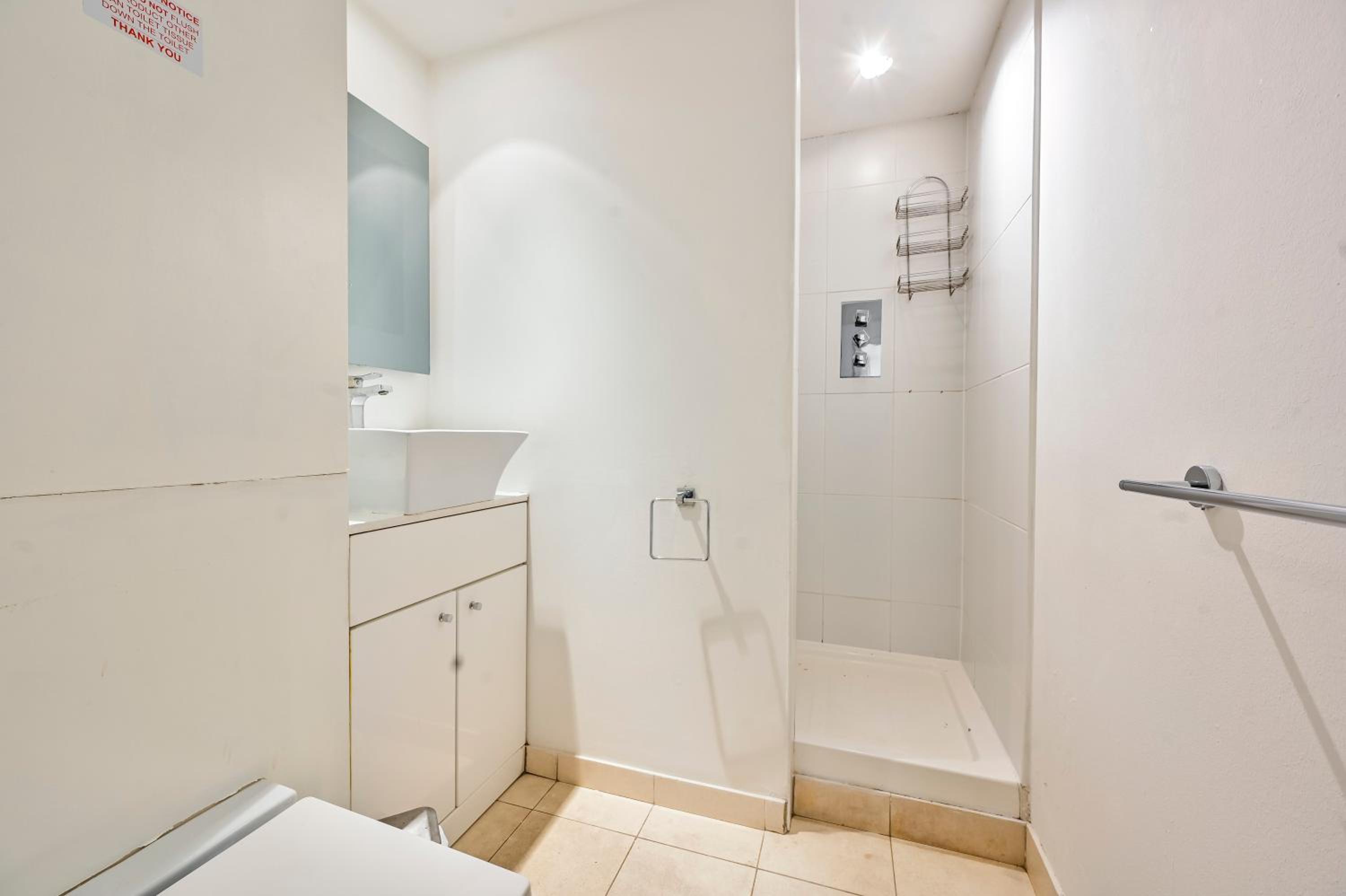 Lovely 2-Bed, sleeps 6, Near Stratford station & Abba Voyage,