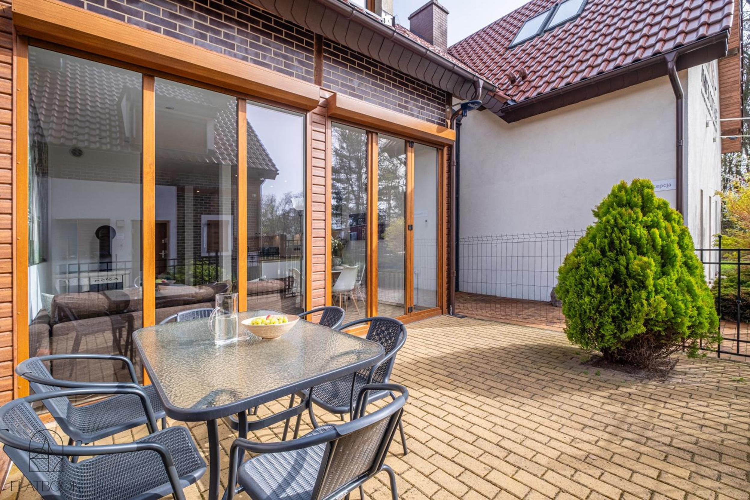 Flatbook Apartamenty - Mikoszewo Dom Amber Cottage