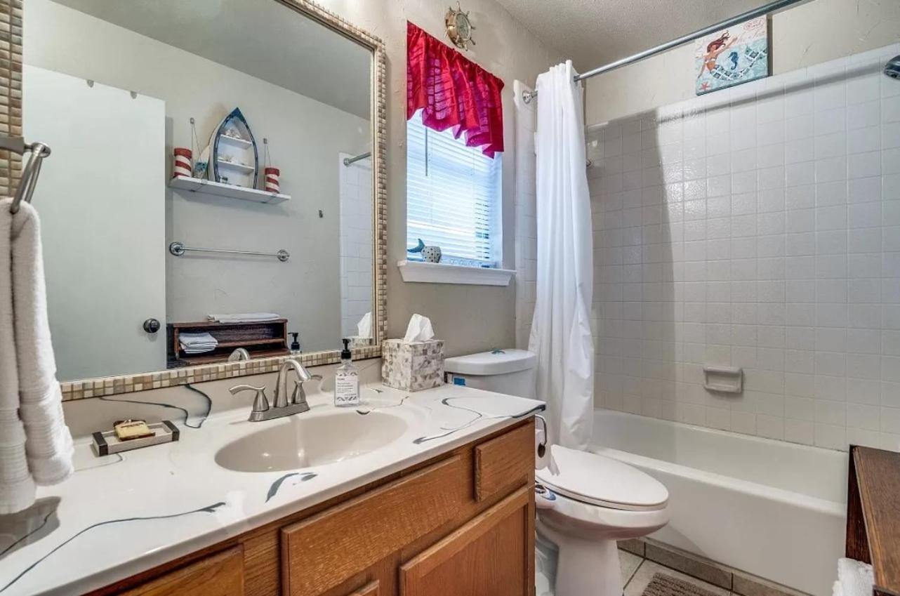 Home Away From Home - Property Image 15