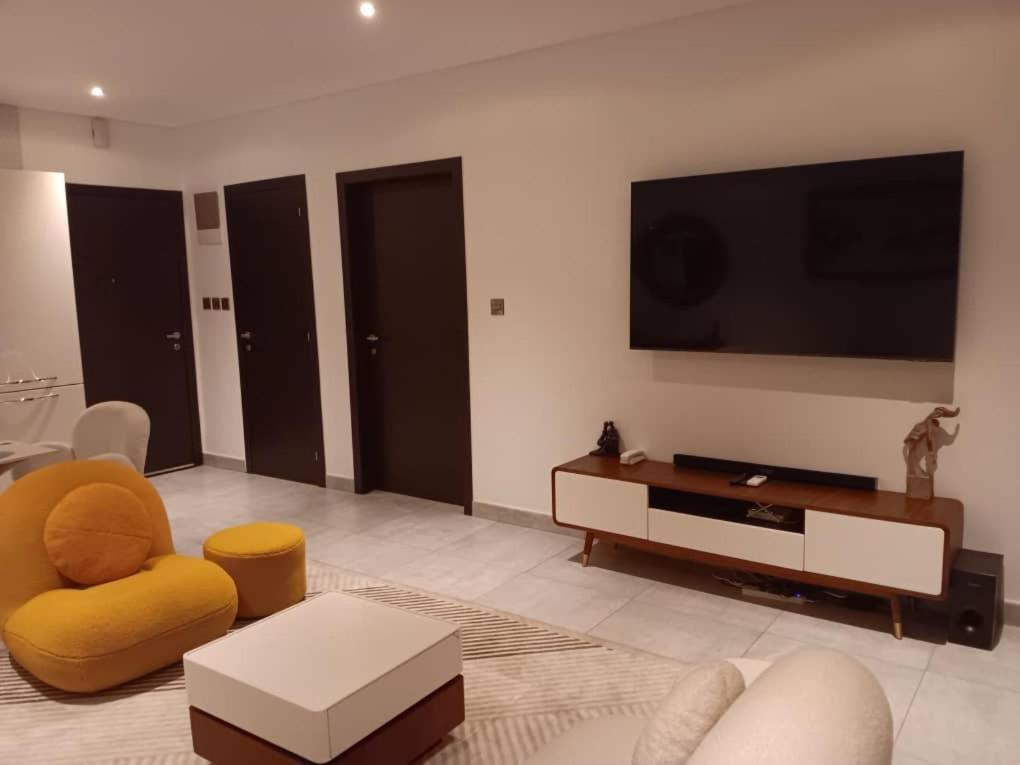 Signature by Cush Realty view 3