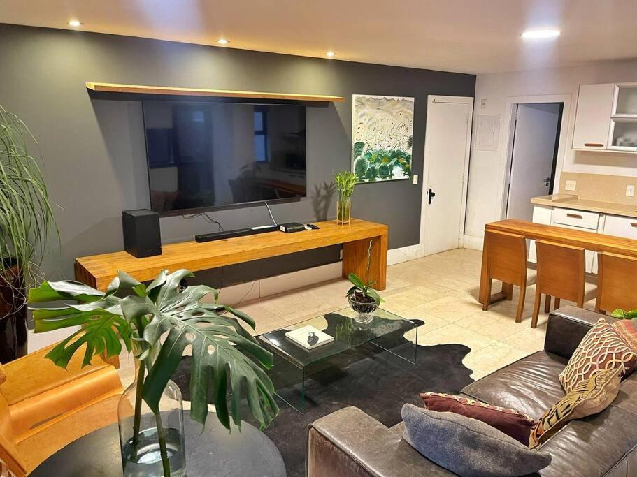 Flat na Vieira Souto 510