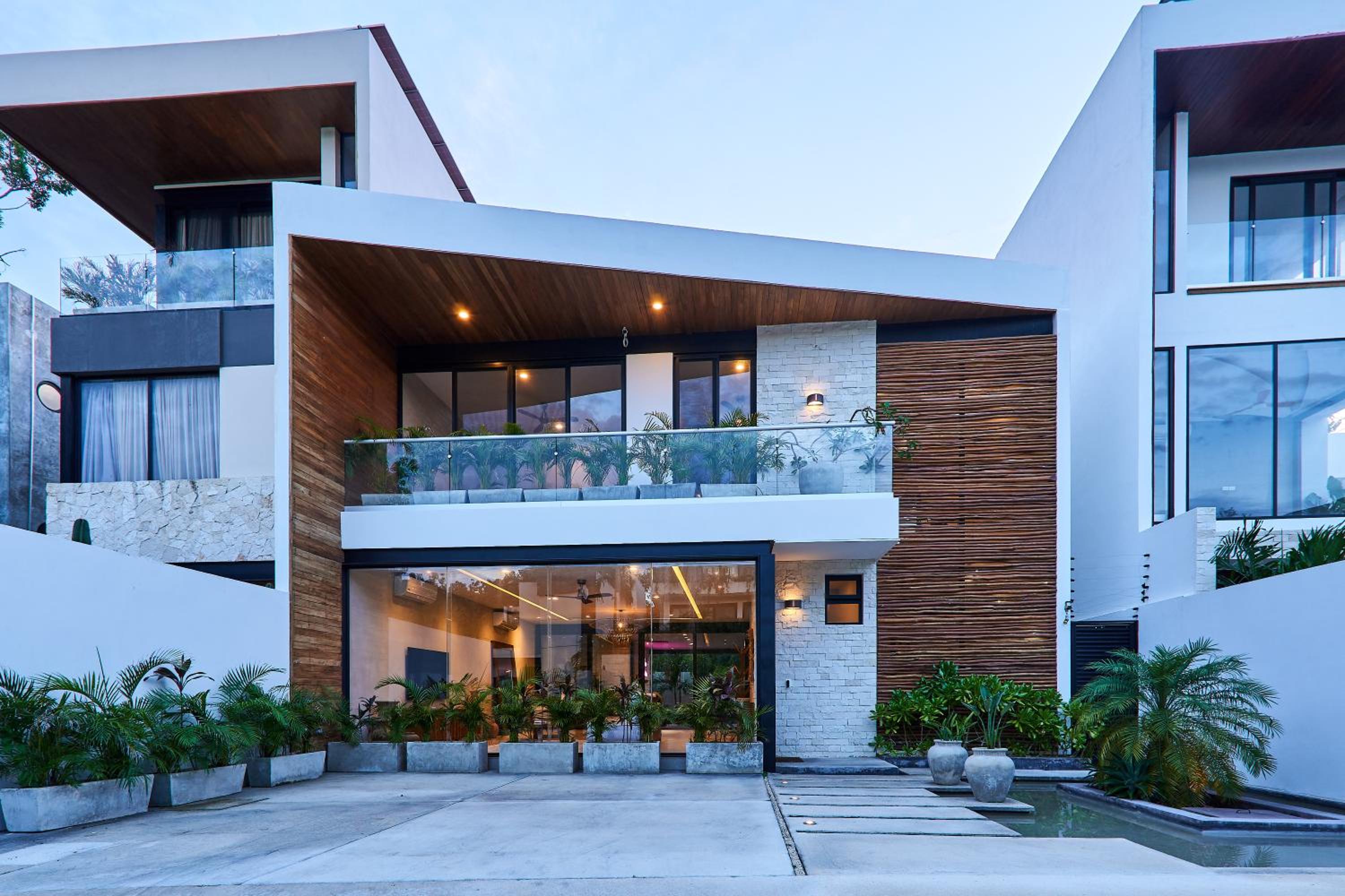Casa Aventura Secluded Oasis 24h Security Near Sandy Beaches