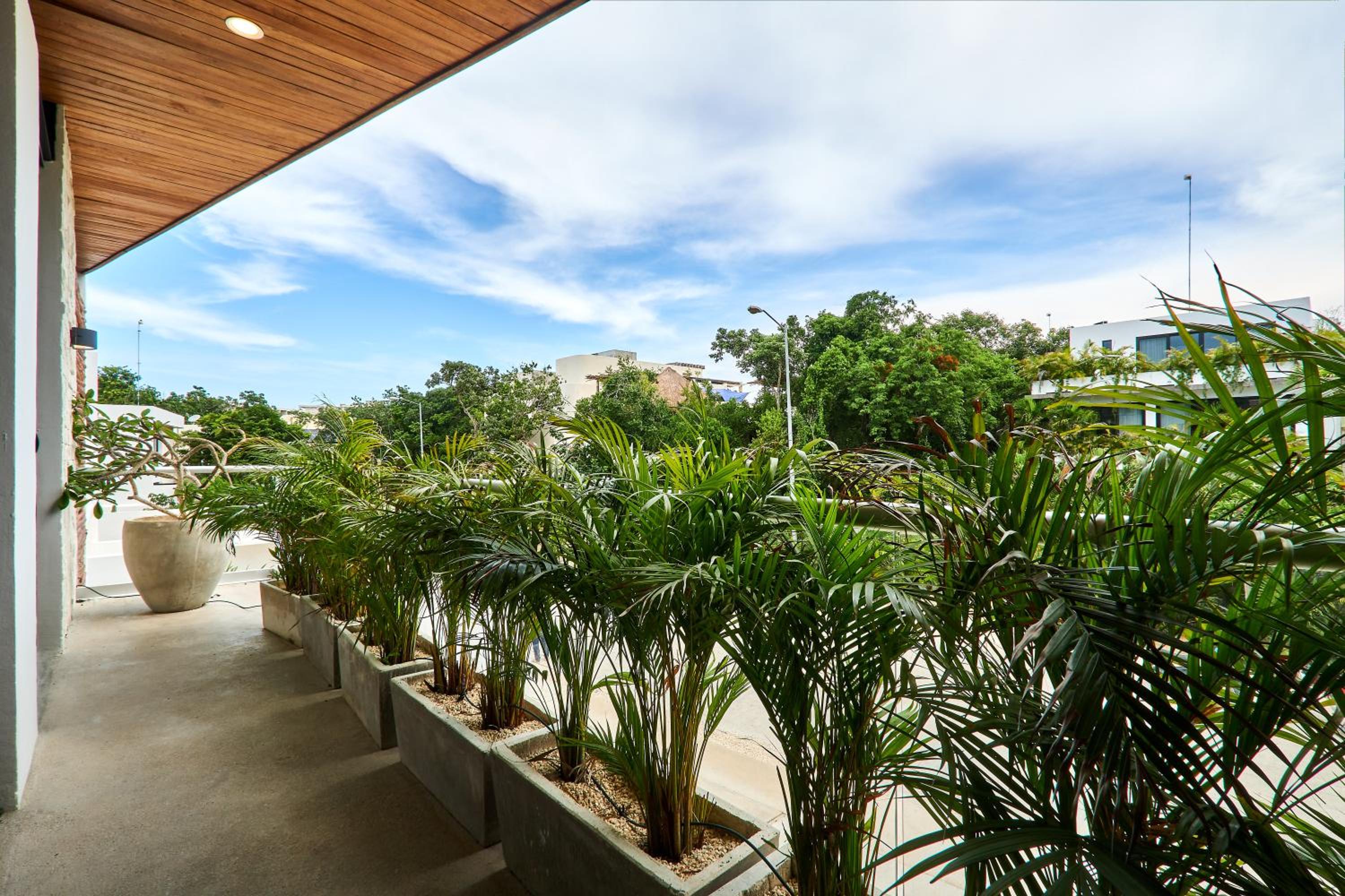 Casa Aventura Secluded Oasis 24h Security Near Sandy Beaches