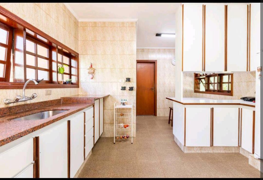 Casa na Granja Viana - Cotia