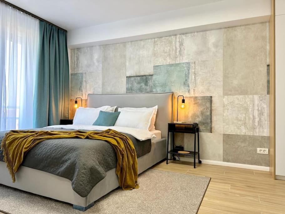 City Center Apartment With Balcony view 3