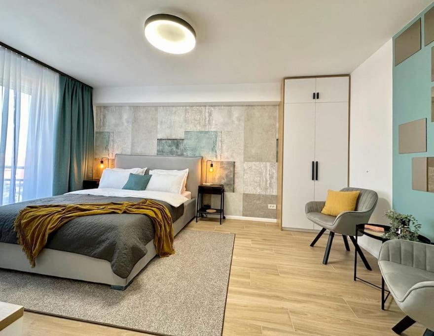 City Center Apartment With Balcony view 5