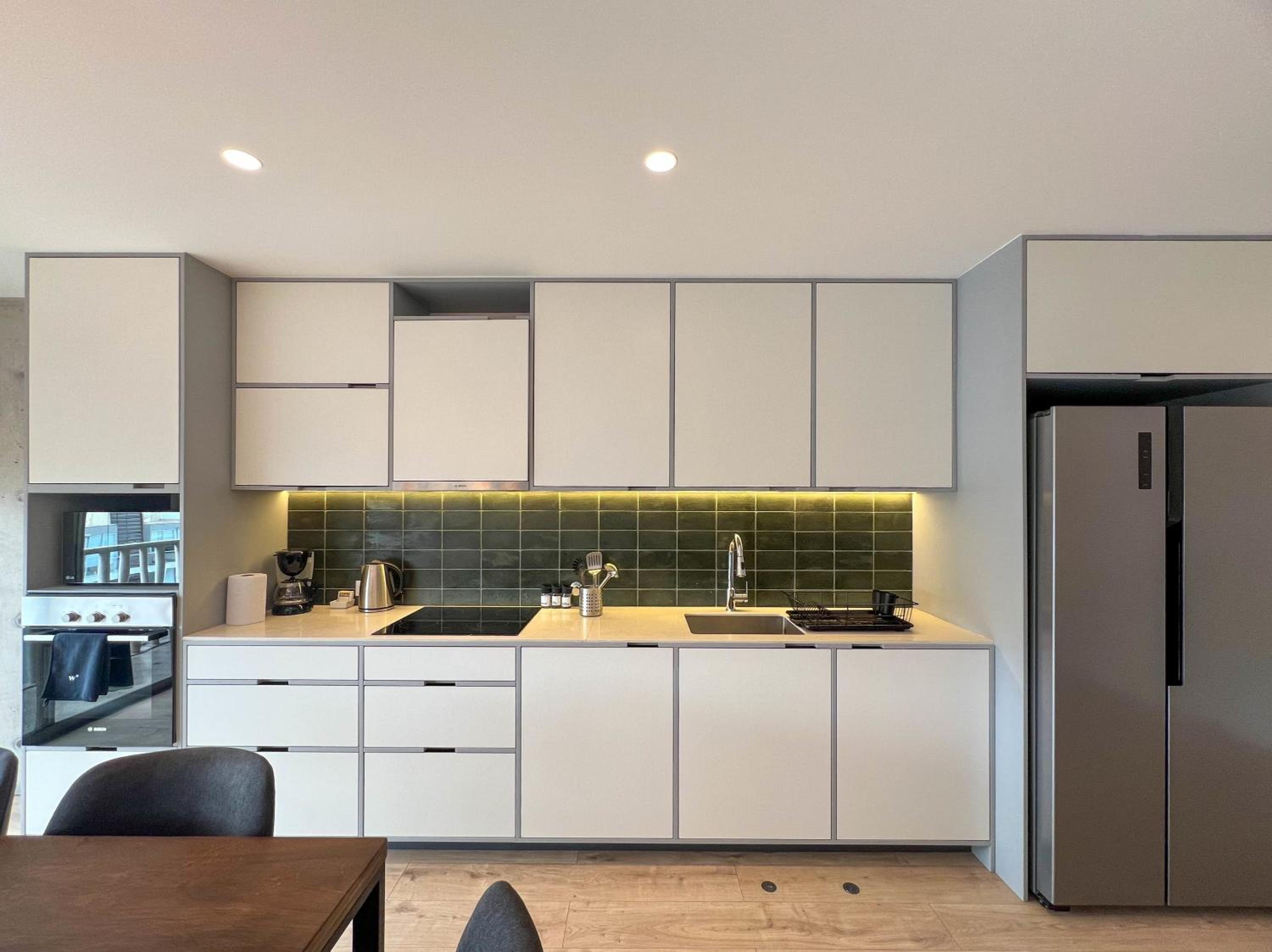 Modern 2BR with Balcony in Miraflores view 3
