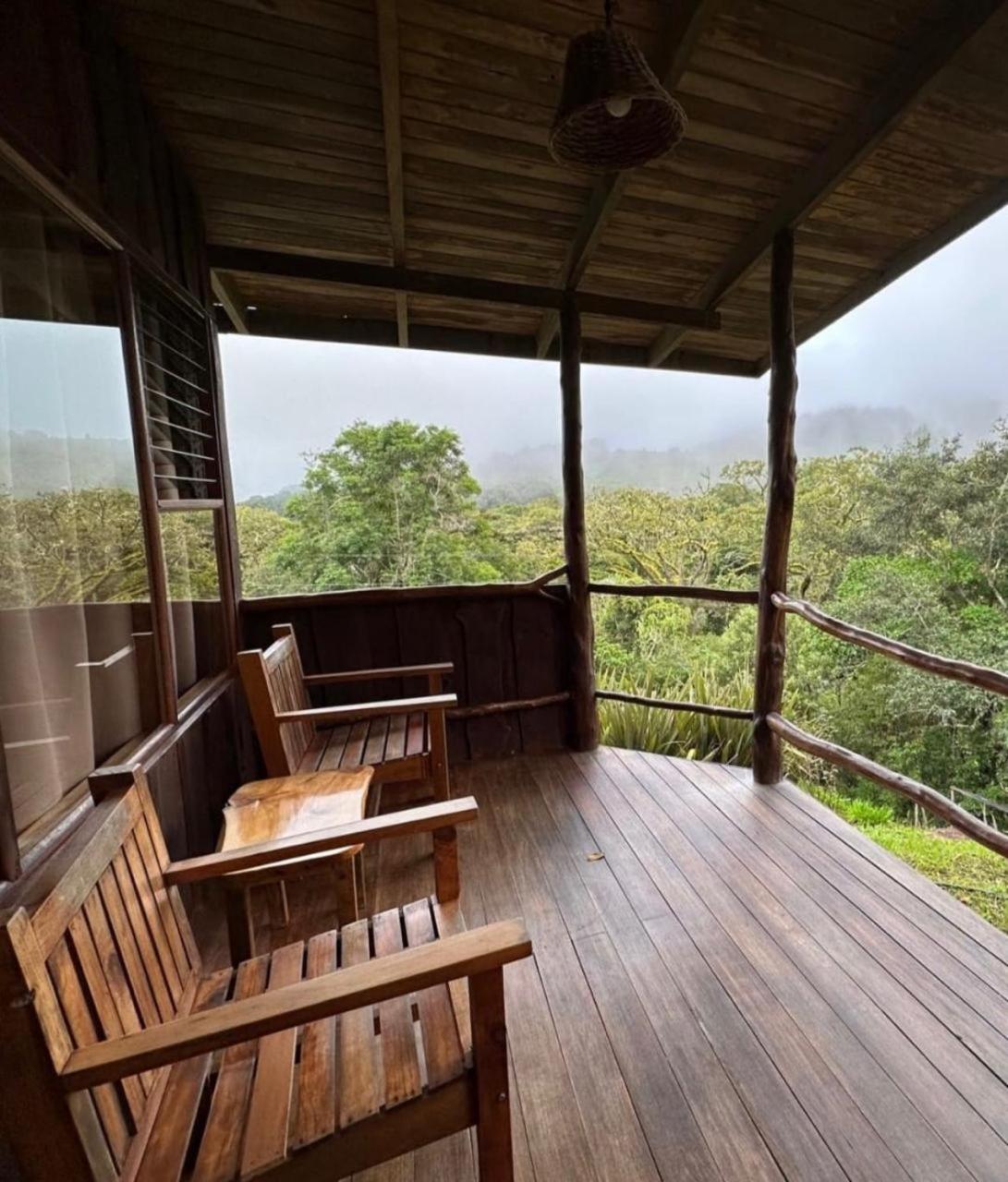 El Toucanet Lodge & Restaurante