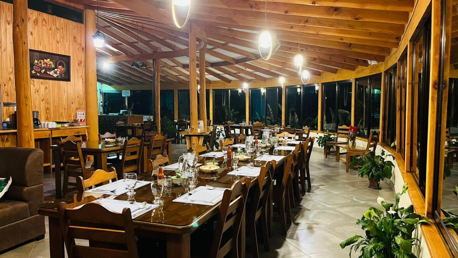El Toucanet Lodge & Restaurante
