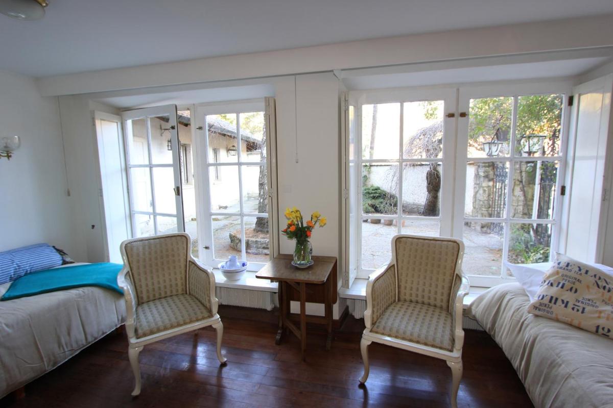 Pier House