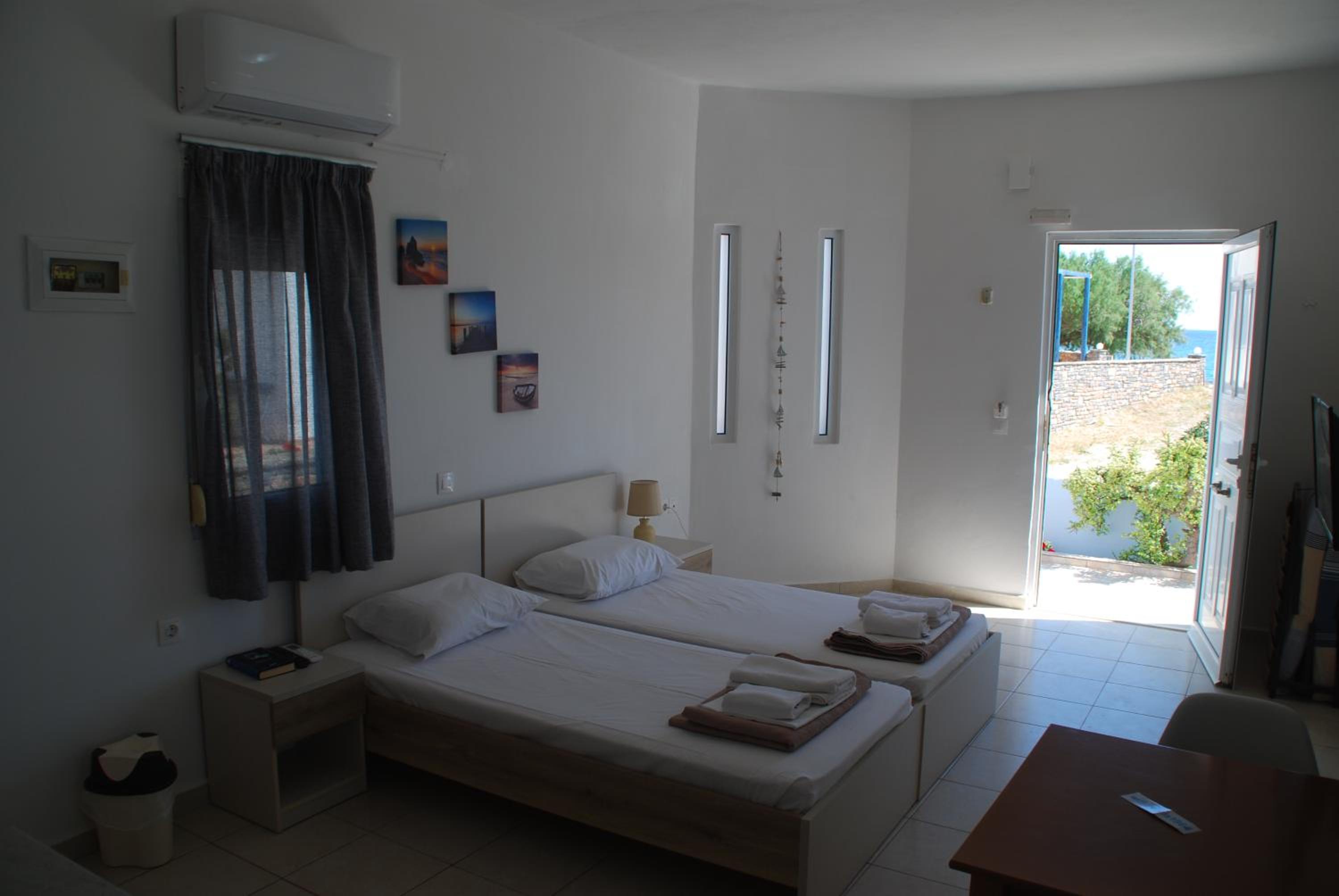Photo 42