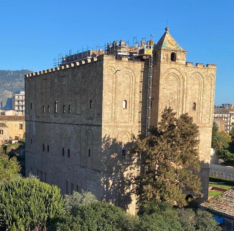 Hotel Di Fronte Zisa