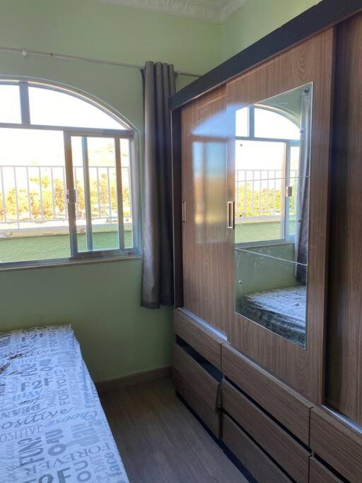 Apartamento cobertura 2 quartos, 2 banheiros.