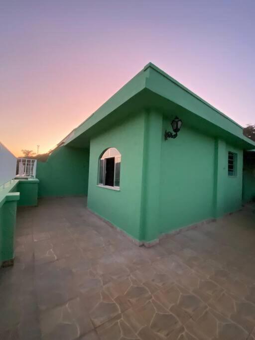 Apartamento cobertura 2 quartos, 2 banheiros.