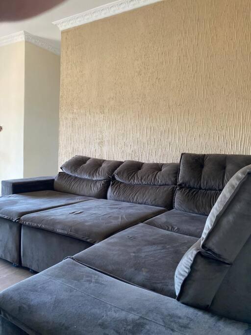 Apartamento cobertura 2 quartos, 2 banheiros.