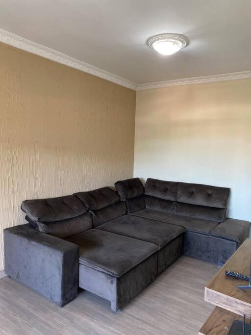 Apartamento cobertura 2 quartos, 2 banheiros.