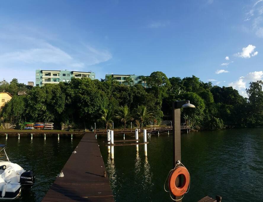 Condomínio com Pier - Beira Mar - Angra dos Reis