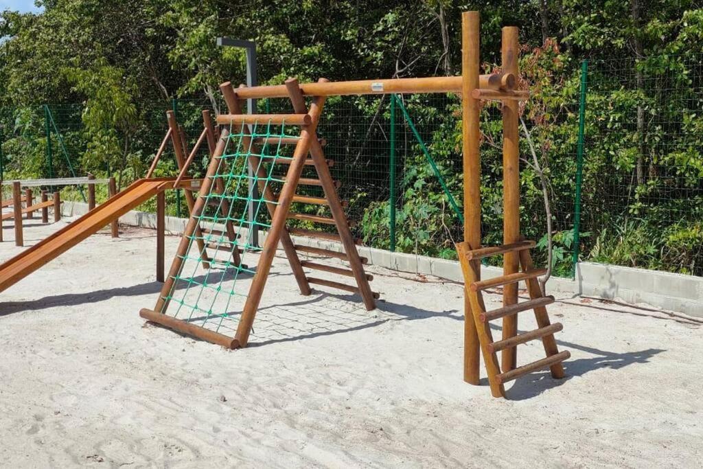 Studio de Alto Padrão em Muro Alto (Térreo) - Makia Beach A017