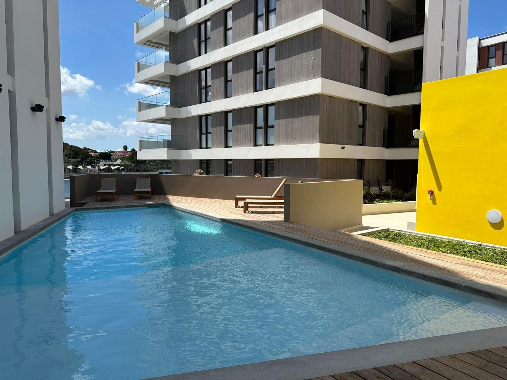 The Wharf Luxury Apartment NT 5F